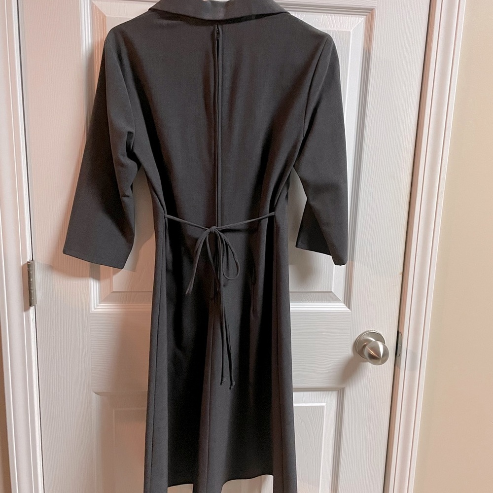 Classic charcoal gray Collared Women's Dress size 4 - Picture 2 of 3